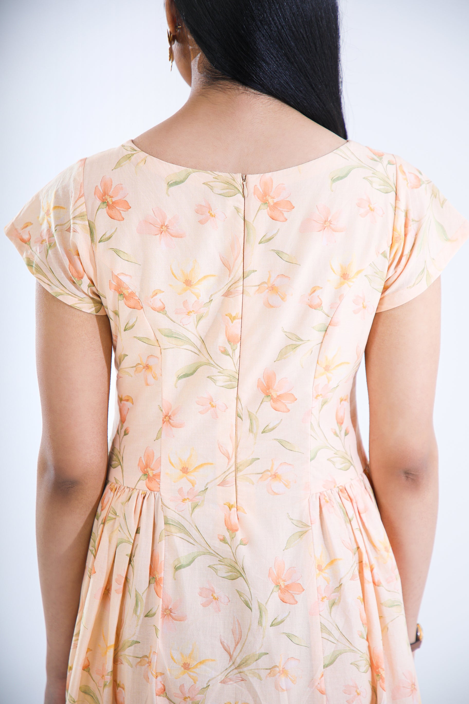 APRICOT MUSE